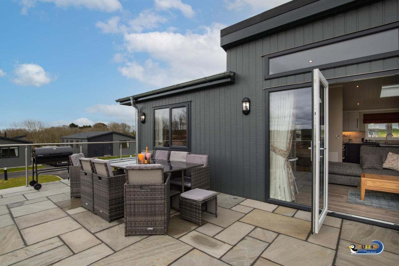 Valley View Lodge - Luxury Lodge, Hot Tub, Close To Beach Penally Bagian luar foto
