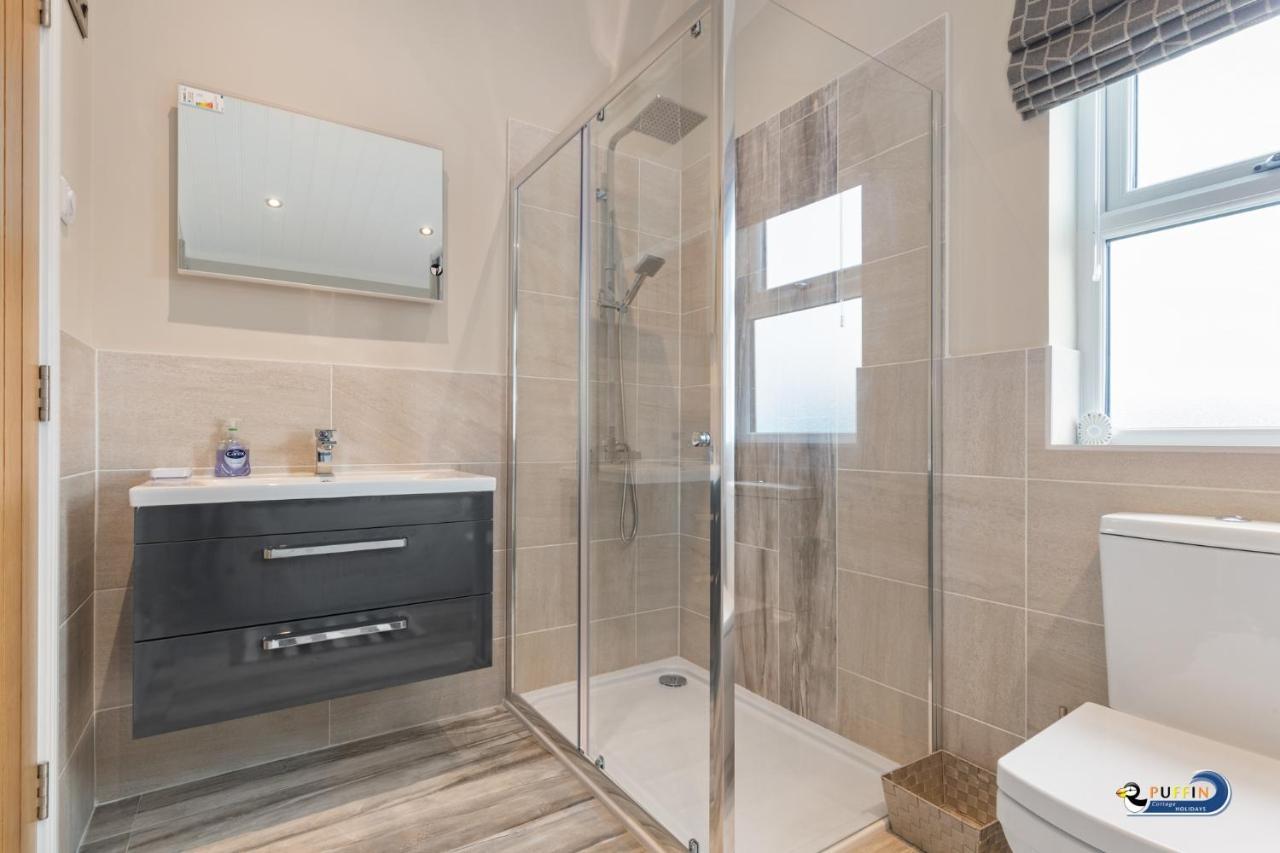 Valley View Lodge - Luxury Lodge, Hot Tub, Close To Beach Penally Bagian luar foto
